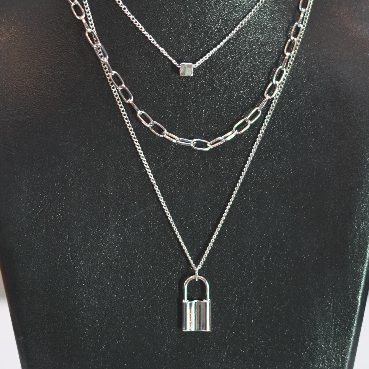 Fashion Women Multilayer Lock Pendant Necklace