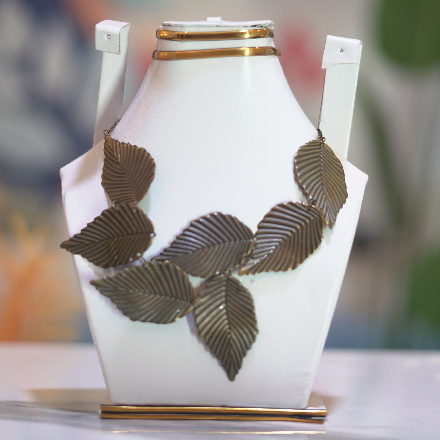 Vintage Gothic Style Bronze Leaf Design Necklace